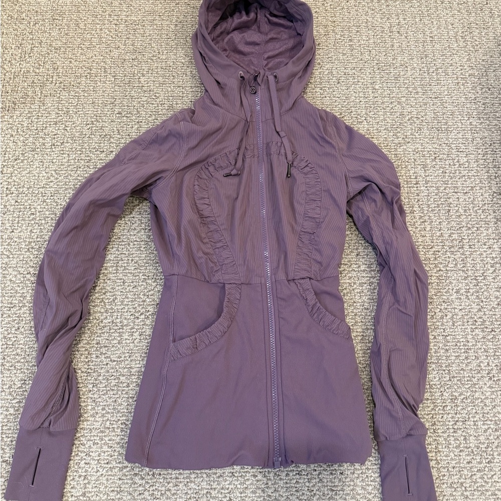 Lululemon Women's Mauve Ruched Hooded Jacket size 4